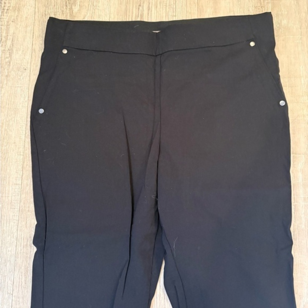 Maurices Black Pull On Pants Large Short